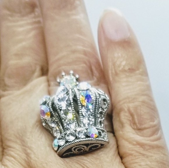 RF * Ring Beautiful Crown Design - Picture 5 of 7